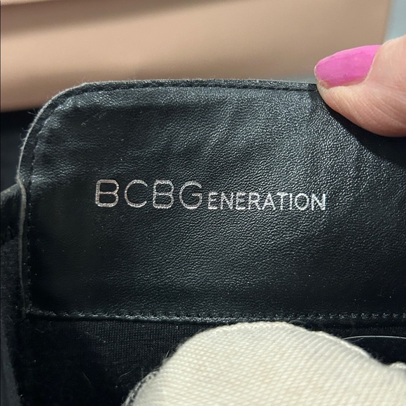 BCBGeneration Black Boots 10 - Picture 6 of 7